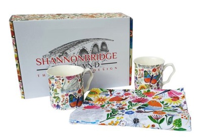 Shannonbridge Pottery Mug and Tea Towel Set